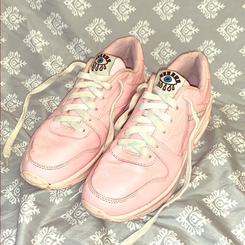 Fashion/Tennis shoes